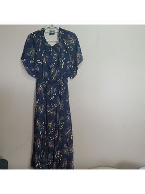 Belle And Bloom Floral Navy Dress Size Large